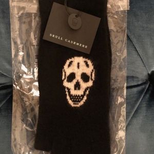 Skull Cashmere Accessories - NWT $127 SKULL CASHMERE Cashmere Fingerless Gloves Skull Cashmere Accessories - NWT $127 SKULL CASHMERE Cashmere Fingerless Gloves